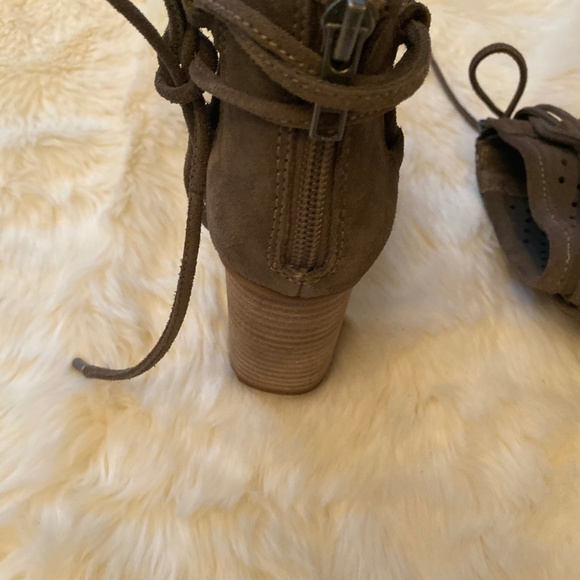 VERY VOLATILE LEATHER OPEN TOE BOOTIE - Picture 7 of 8